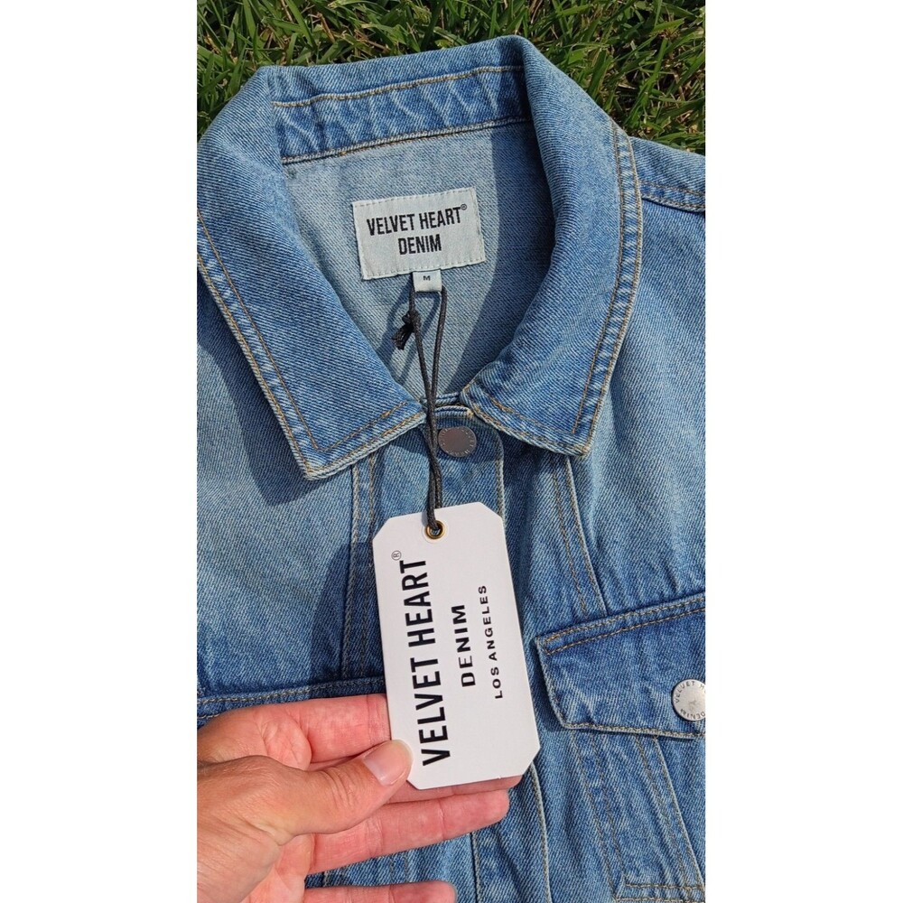 Velvet Heart Light Blue Denim Midi Dress - Picture 4 of 7